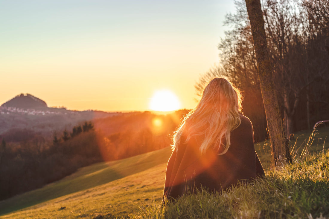 Red Light Therapy vs. Sunlight: Key Differences