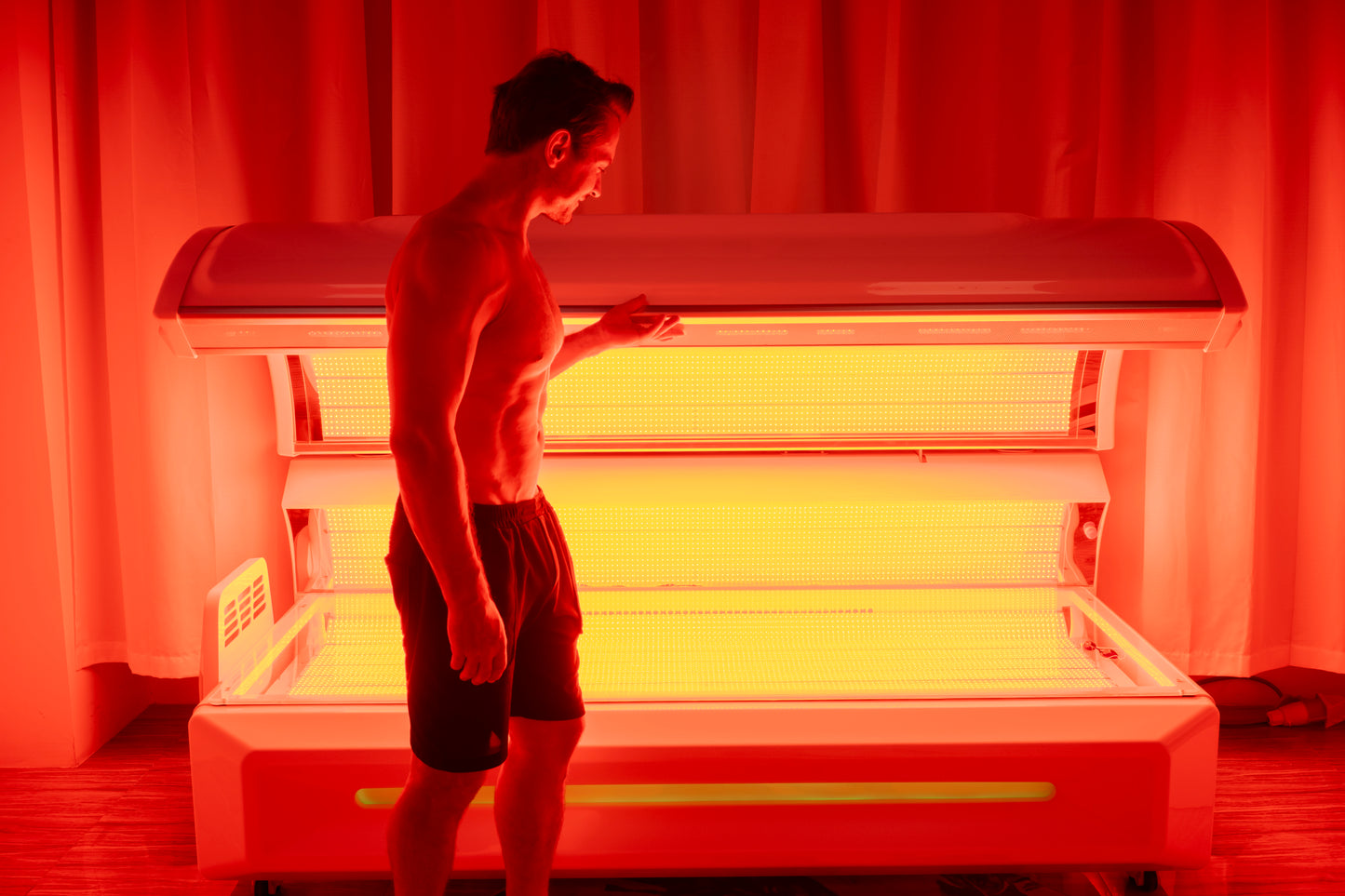 CORE ULTRA Red and Near-Infrared Light Therapy Bed