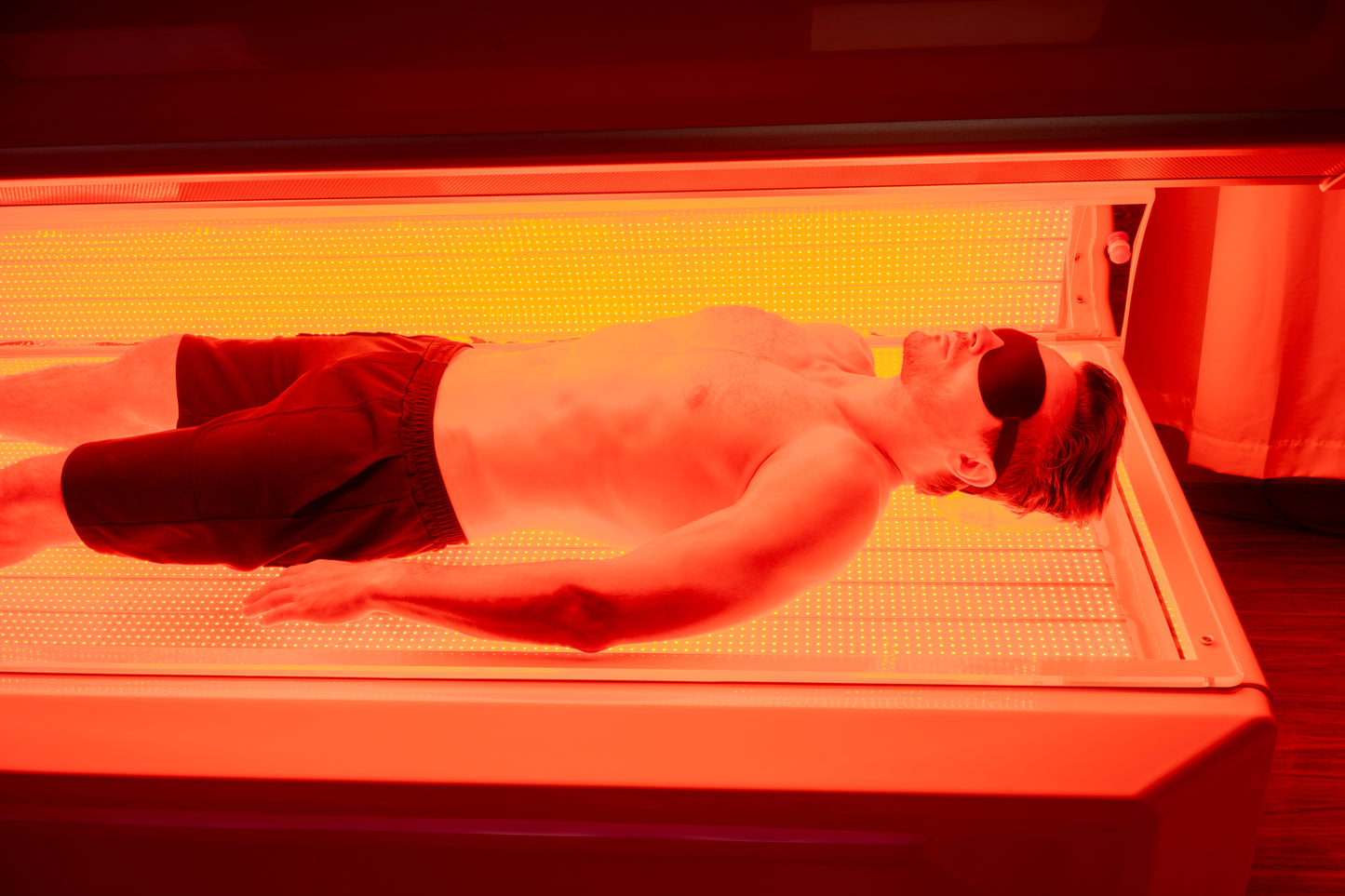 CORE ULTRA Red and Near-Infrared Light Therapy Bed